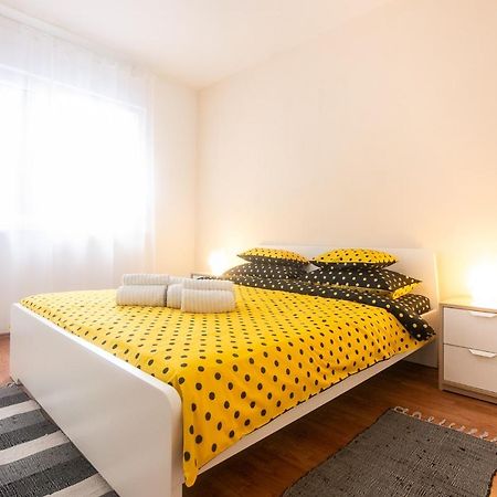 Apartment Noemi Пула Екстериор снимка