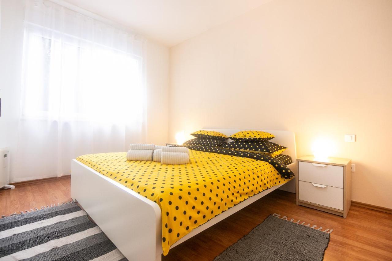 Apartment Noemi Пула Екстериор снимка